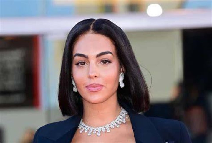 Complete Georgina Rodriguez Age, Birthday, Zodiac Sign, Family & More